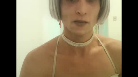 Wendy online show from December 14, 1:22 am