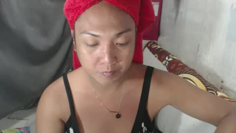 xnewcummachinex online show from April 15, 9:25 am