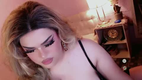 xsabbylicious69 online show from June 27, 4:39 am