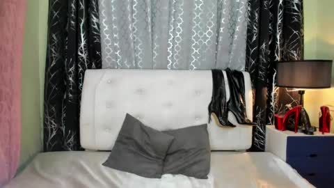 CANDICE online show from March 9, 11:47 am