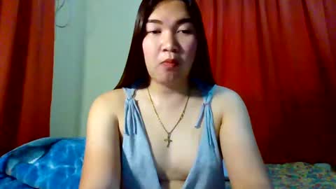 HI IM PAULINE online show from January 31, 1:33 am