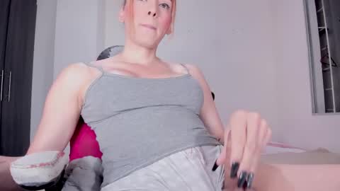 xtalianahotx online show from December 1, 1:08 am