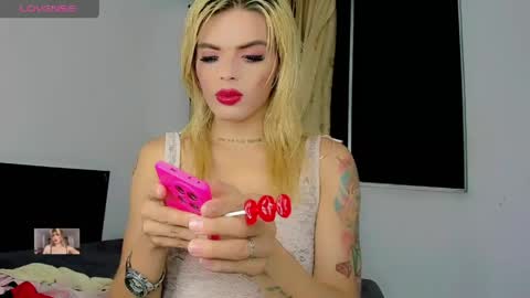 Femboy Exotic online show from June 4, 7:11 am