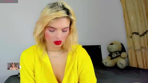 Femboy Exotic online show from June 23, 9:06 am