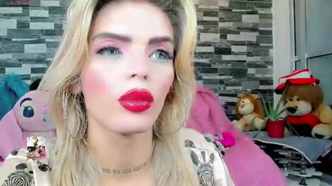 Femboy Exotic online show from July 28, 10:11 am