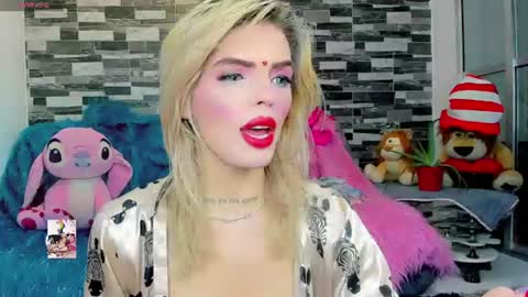 Femboy Exotic online show from August 1, 9:32 am
