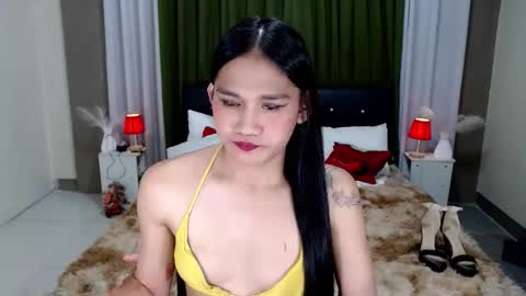 xtspetitehugecock online show from February 27, 11:05 am