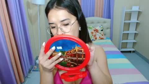 CHLOES ROOM online show from June 18, 10:53 am