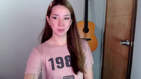 Dyanna Zulla online show from December 10, 8:16 pm