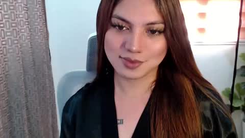 Snapshot of xxjulielovesyouxx chatting on December 29, 4:59 am July online show from December 29, 4:59 am