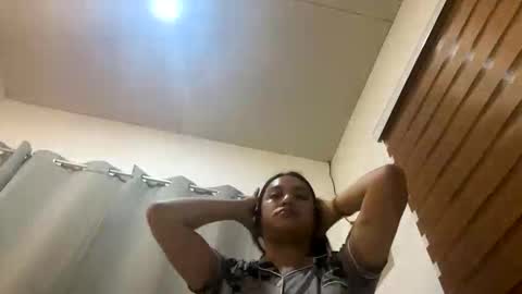 Snapshot of xxjulielovesyouxx chatting on November 1, 1:41 pm July online show from November 1, 1:41 pm