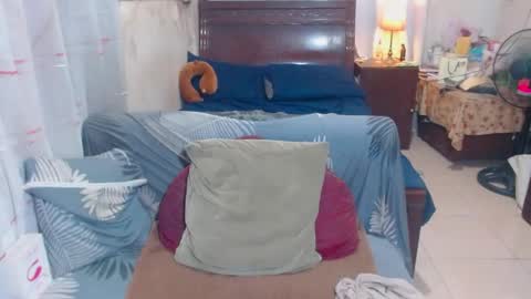 sexyyanna4u online show from June 20, 1:30 am