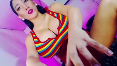 Jasmine online show from August 2, 9:14 pm