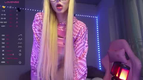 Pretty online show from January 28, 5:22 am