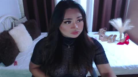 OLIVIA online show from July 25, 5:55 pm
