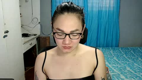 Melissa online show from June 28, 2:39 am