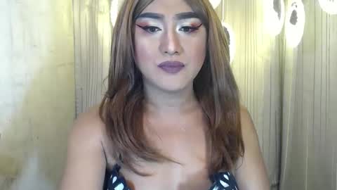 xxxsucksassygirl4u online show from April 16, 9:21 am