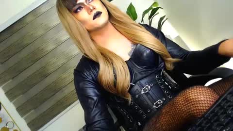 QueenMarina online show from June 14, 6:58 am