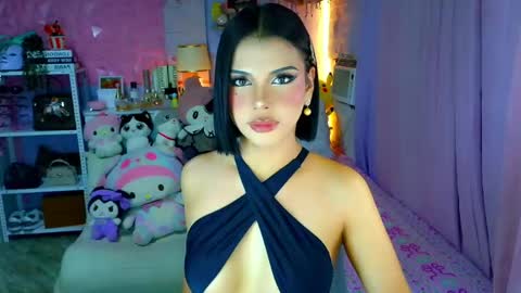 YANG AUDREY LONE online show from June 6, 12:39 am