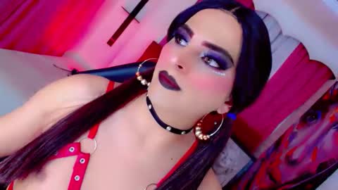 yarethrousss online show from October 28, 10:13 am