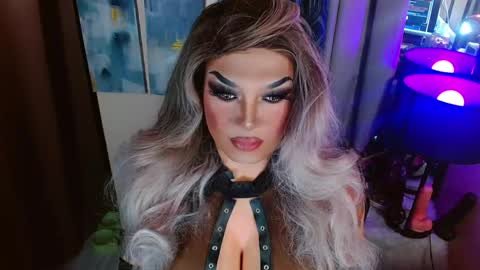 QUEEN MADISON  online show from May 24, 6:38 pm
