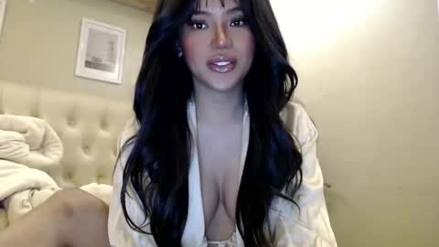 Lena online show from January 8, 10:30 am