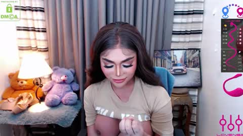 CHARLOTTE online show from November 12, 8:41 pm