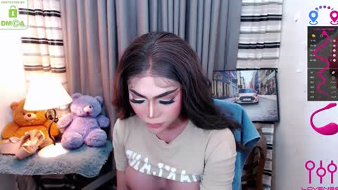 CHARLOTTE online show from November 14, 6:27 pm