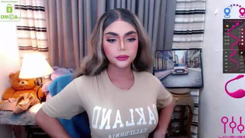 CHARLOTTE online show from November 26, 8:22 pm