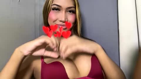 yourlovebella88 online show from June 4, 6:00 pm