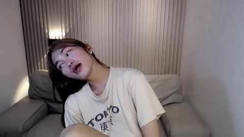    online show from December 5, 1:43 am