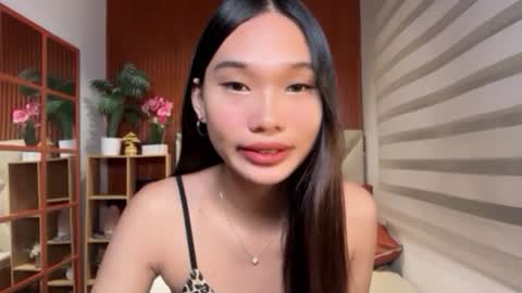 yoursluttyashxx online show from July 20, 11:18 pm