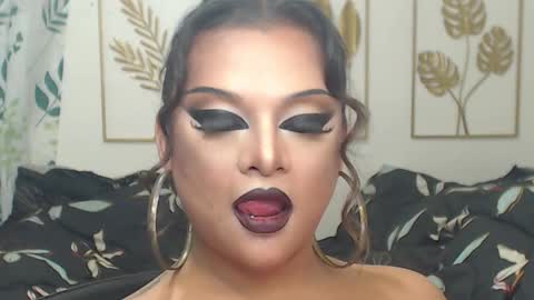 Snapshot of yourtrannyqueenxxx chatting on October 23, 2:26 am Anastacia Grey online show from October 23, 2:26 am