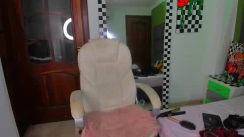 GI online show from February 3, 6:22 am