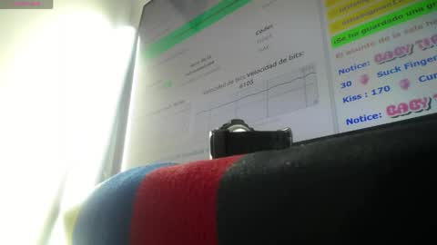 yuliana_foxy online show from April 8, 11:50 pm