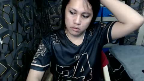 yumi online show from November 1, 9:45 pm