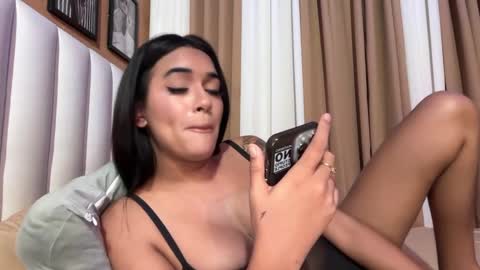 Goddes Renalyn online show from November 9, 9:15 pm