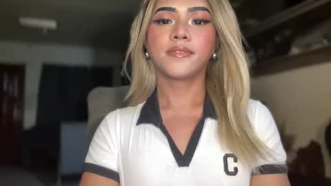 Miss Cali online show from June 26, 6:56 pm