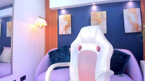 Zaira  online show from June 6, 6:53 am