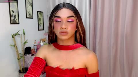 zaynelustts online show from December 20, 10:10 am