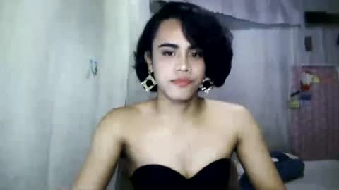 zianzamora4 online show from August 2, 4:50 pm
