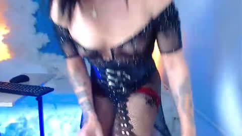 zoe_hecate online show from June 11, 2:53 am