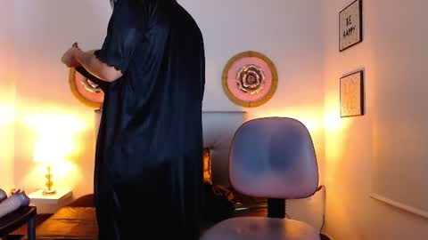 zoe_hecate online show from June 18, 9:58 am