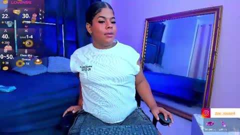zoe_rosee4 online show from July 20, 7:22 am