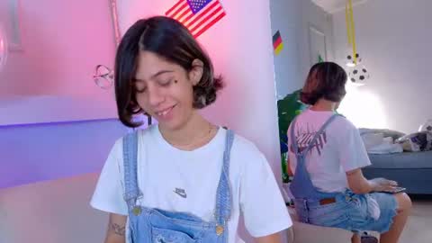 Zoey online show from July 12, 2:32 pm