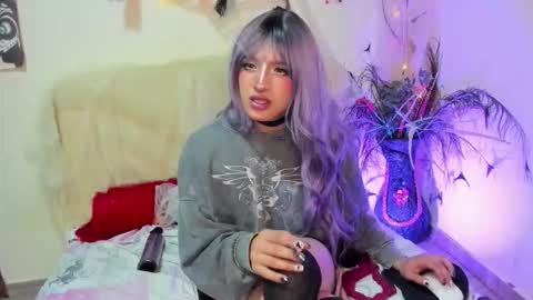 ZOREN online show from December 18, 1:33 am