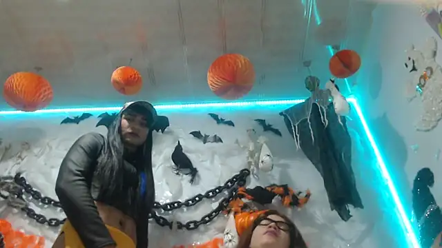 latintransbigcum online show from November 24, 3:47 pm