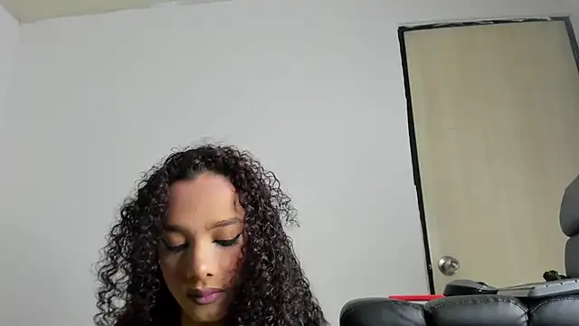 Shantal sexxy69 online show from December 30, 8:58 pm