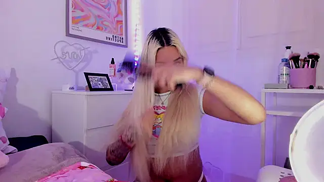  viioletweekend  online show from March 3, 5:23 pm