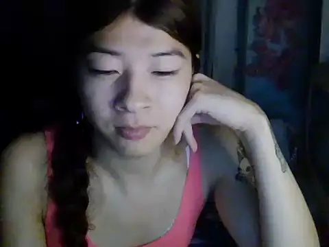 CarlyJoy online show from June 9, 4:50 pm